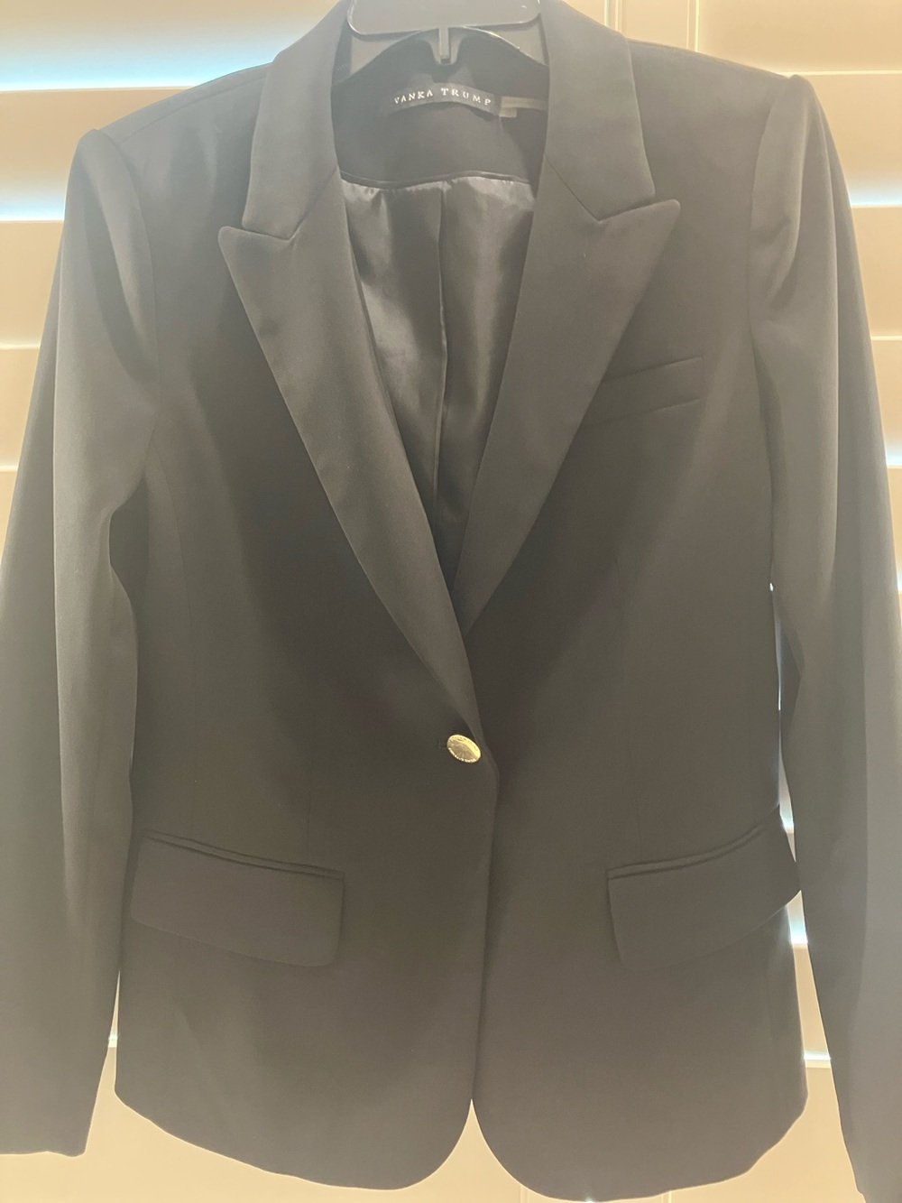 Ivanka Trump Black Single-Button Satin Lapel Blazer